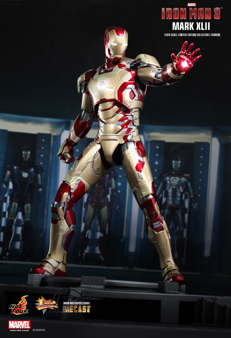 Vamers - Hot Toys Limited Edition Collectible - Iron Man 3 - Mark XLII