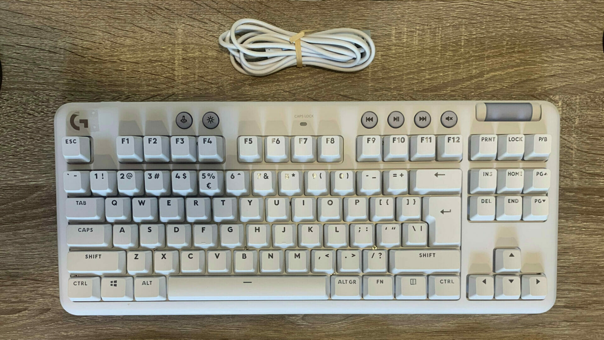Logitech G713 Aurora Gaming Keyboard Review - LoFi vibes - Vamers